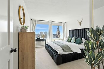 Large picture windows with natural sunlight